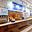 Holiday Inn Express & Suites Rancho Mirage By IHG