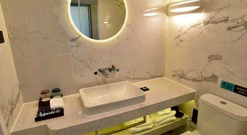 Xana Hotelle Wuhan Lingjiao Lake Wanda Plaza Branch