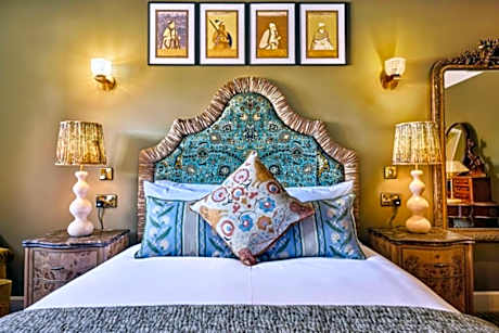 Cottage King Room