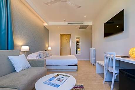 Family Room with Side Sea View