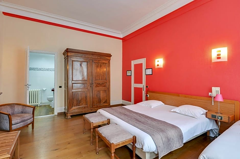 BRIT HOTEL Notre Dame