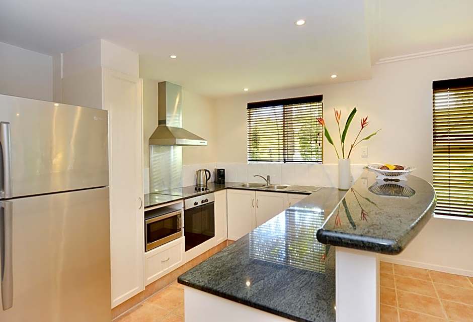 Cayman Villas Port Douglas