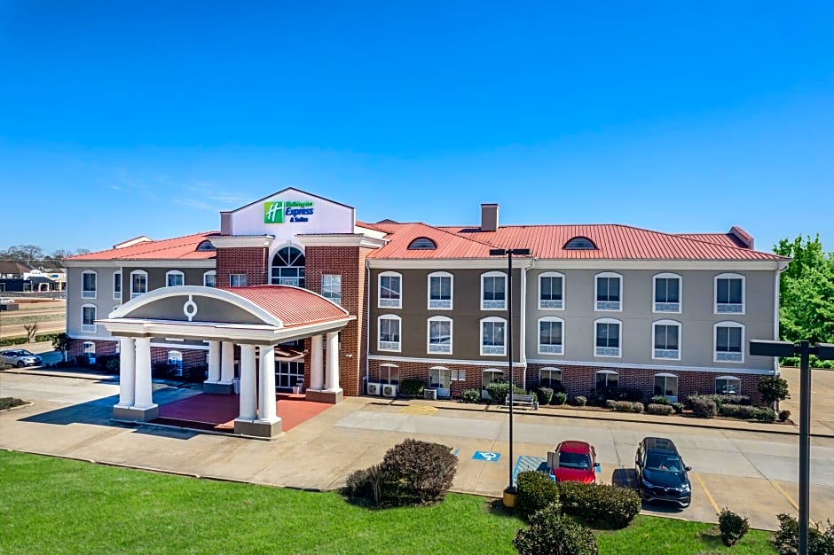 Holiday Inn Express Hotel & Suites-Magee By IHG