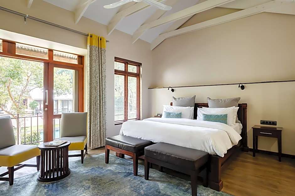 Casterbridge Hollow Boutique Hotel