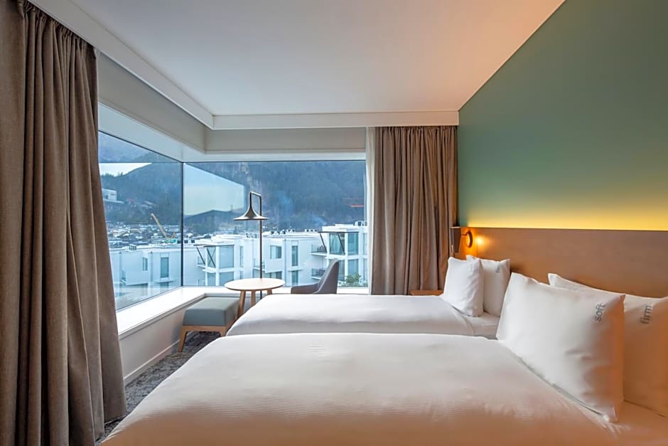 Holiday Inn Express And Suites Queenstown By IHG
