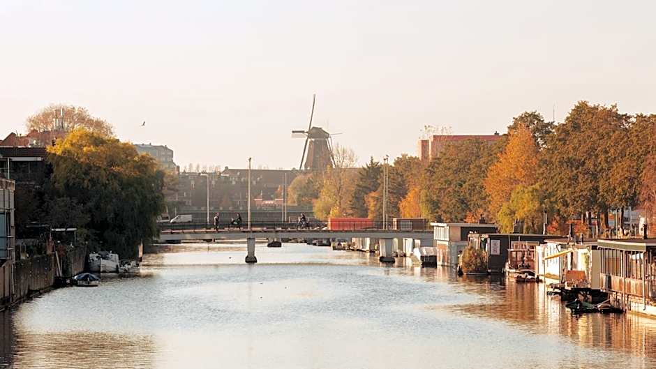 Holiday Inn - the niu, Fender Amsterdam By IHG