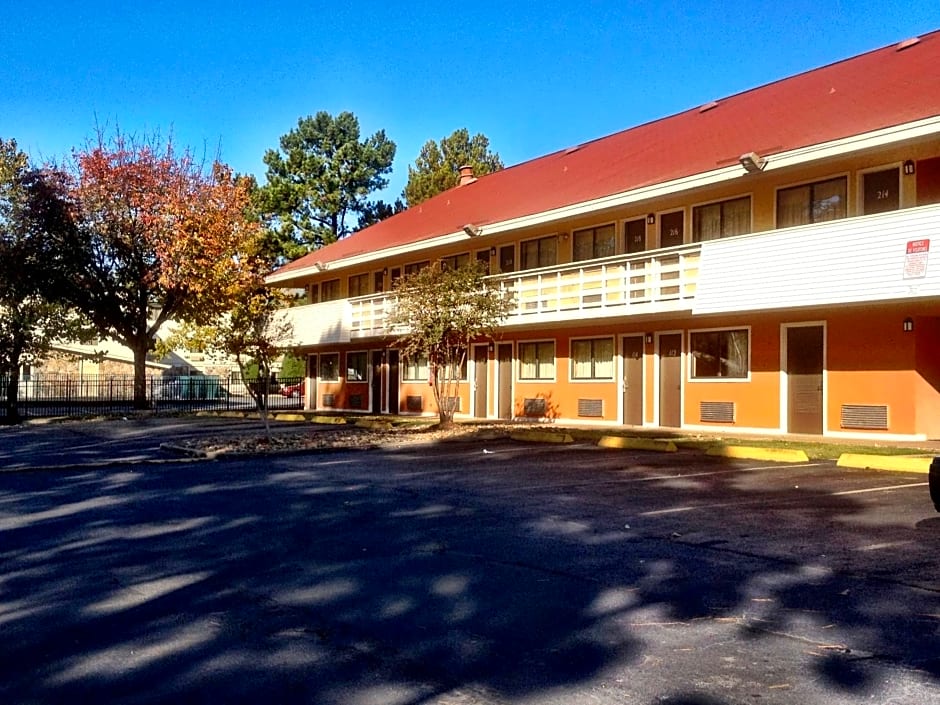 Americas Best Value Inn and Suites Little Rock