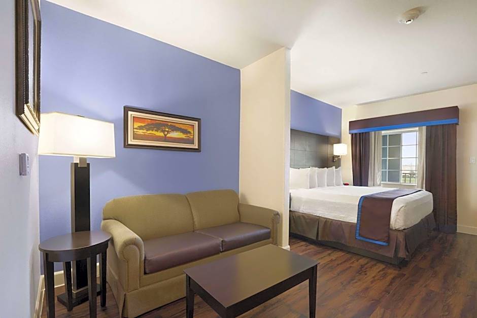 Days Inn & Suites by Wyndham Galveston West/Seawall