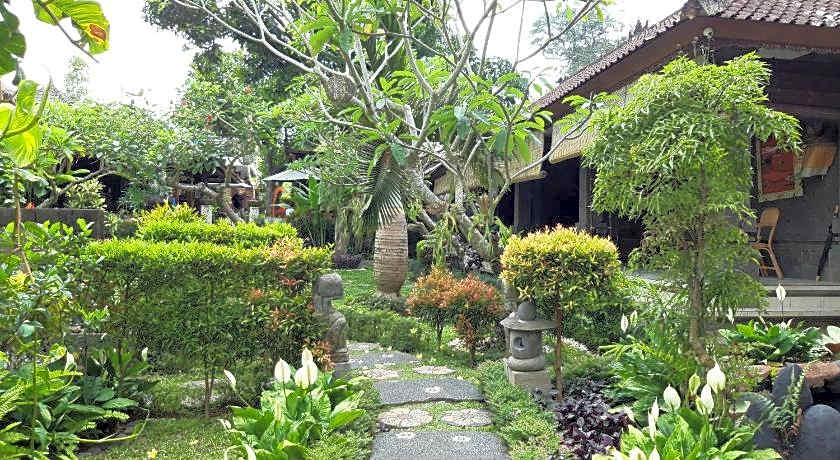 Liyer Spirit House                                                                              