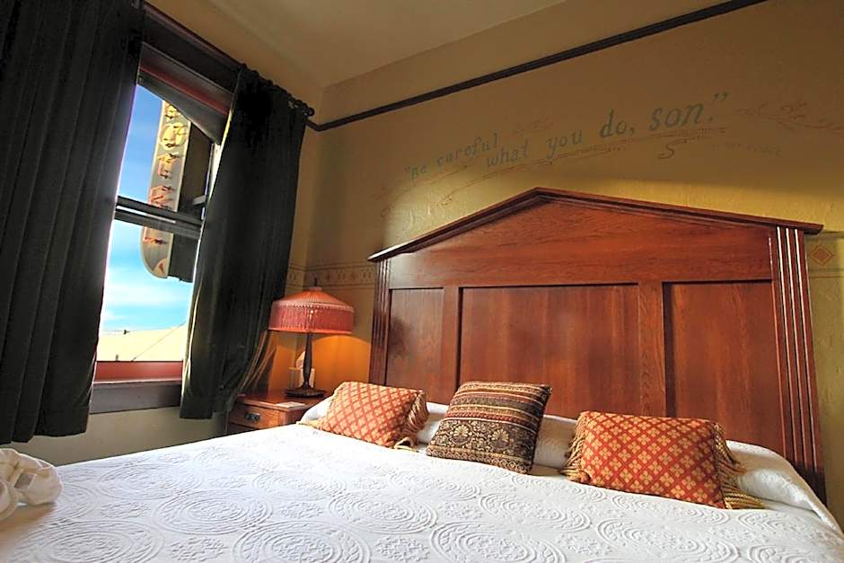 McMenamins Olympic Club