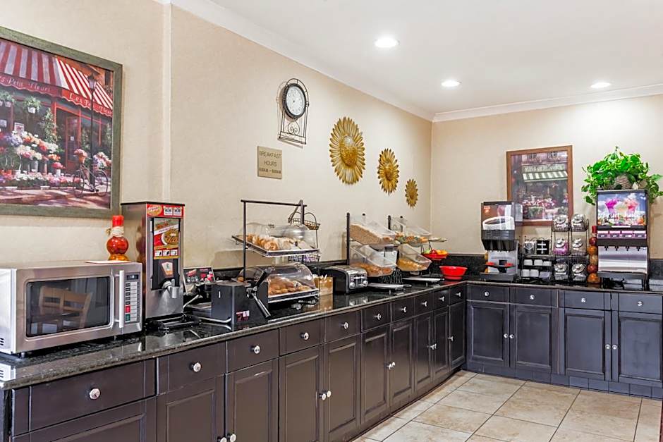 Ramada by Wyndham San Diego Poway Miramar