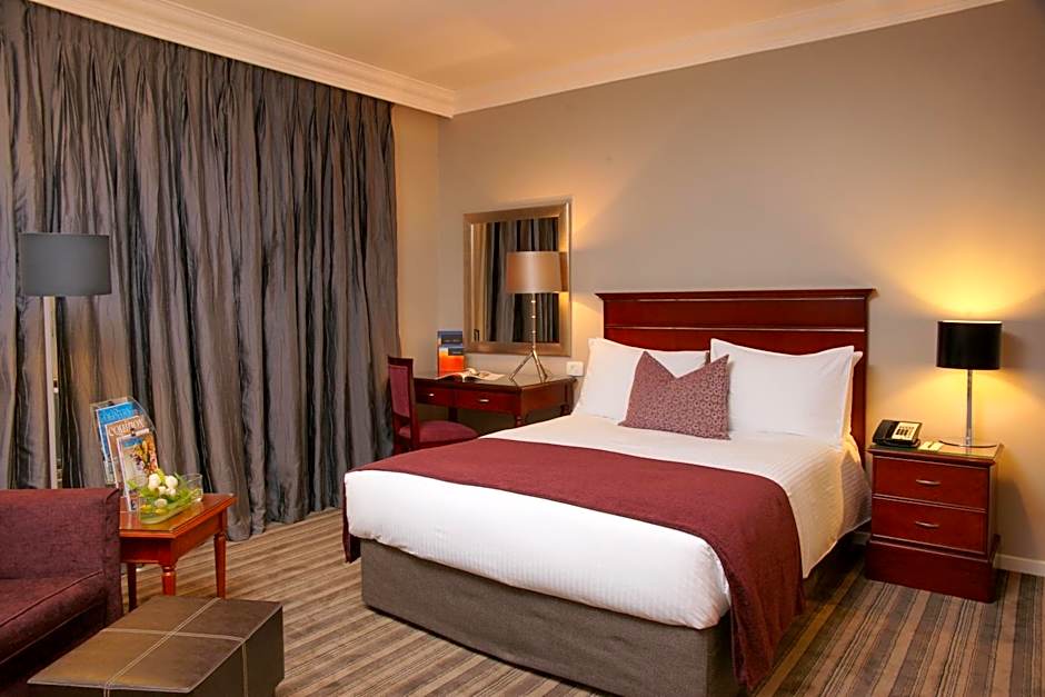 Southern Sun Katherine Street