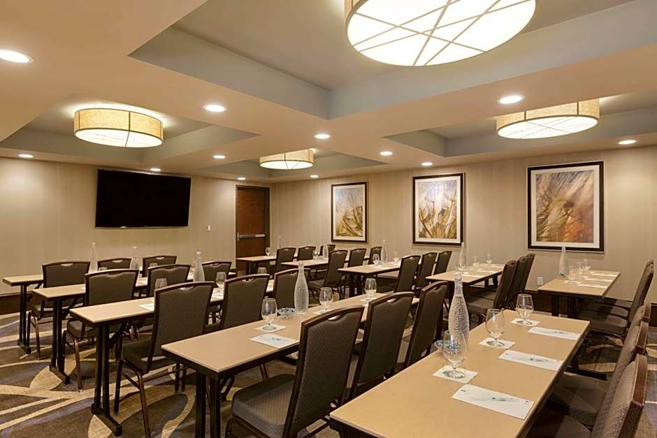 Embassy Suites By Hilton Saratoga Springs