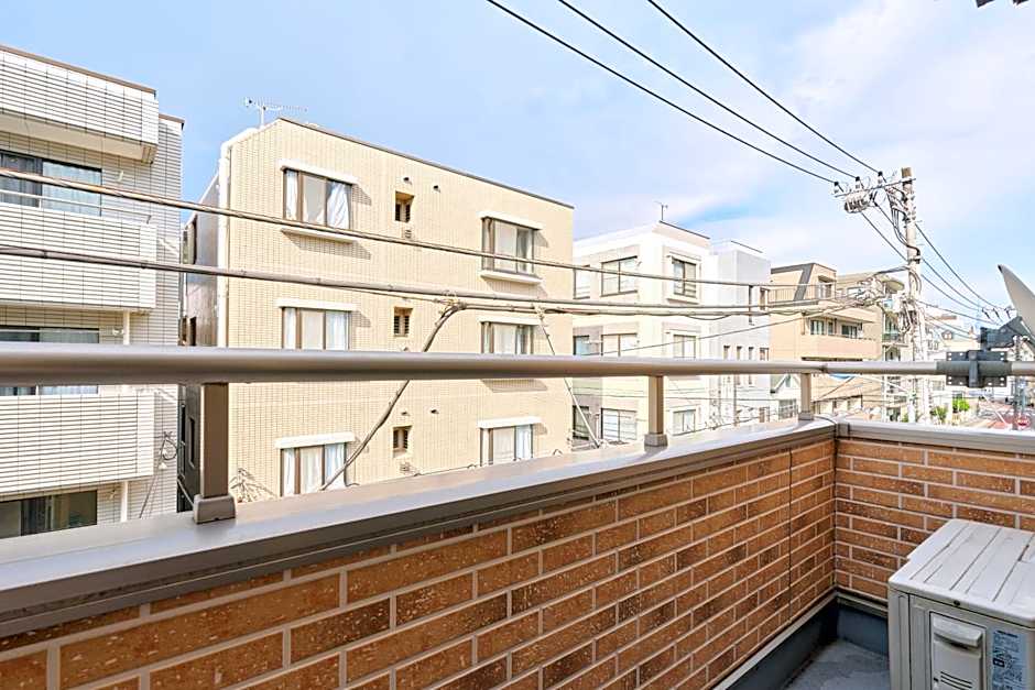 J-2S JR Yamanote Komagome, 3 storey 101sq 4BR, FreePark