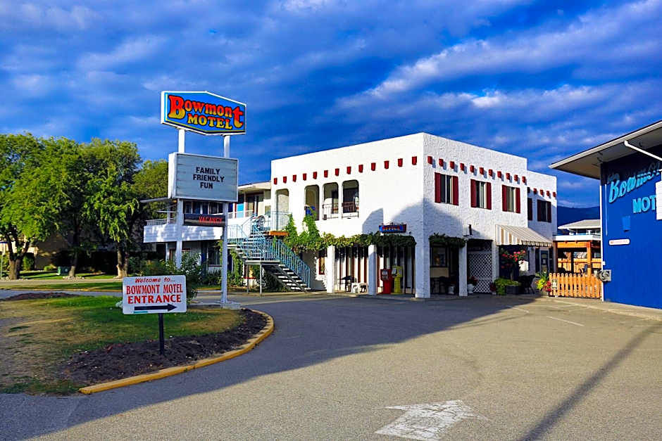 Bowmont Motel