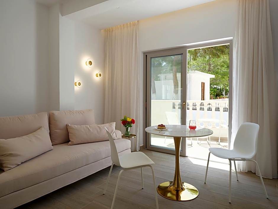 Golden Luxury Suites