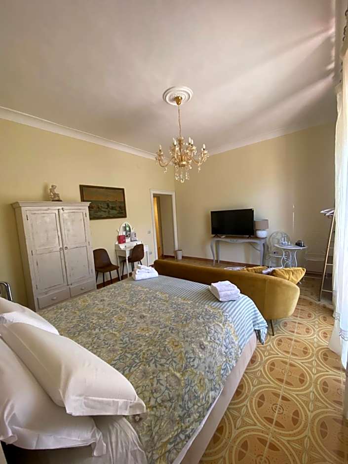 Villa Favorita Suites