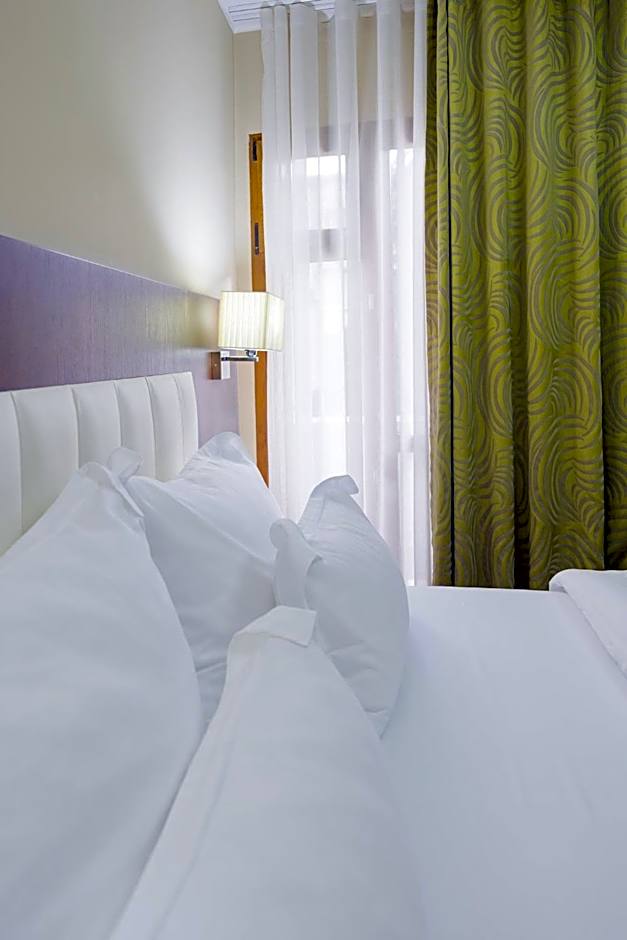 Hotel Pietroasa