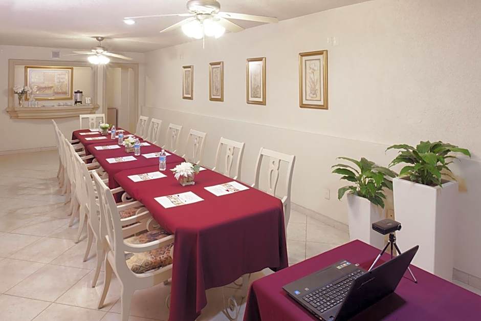 Hotel & Suites Quinta Magna