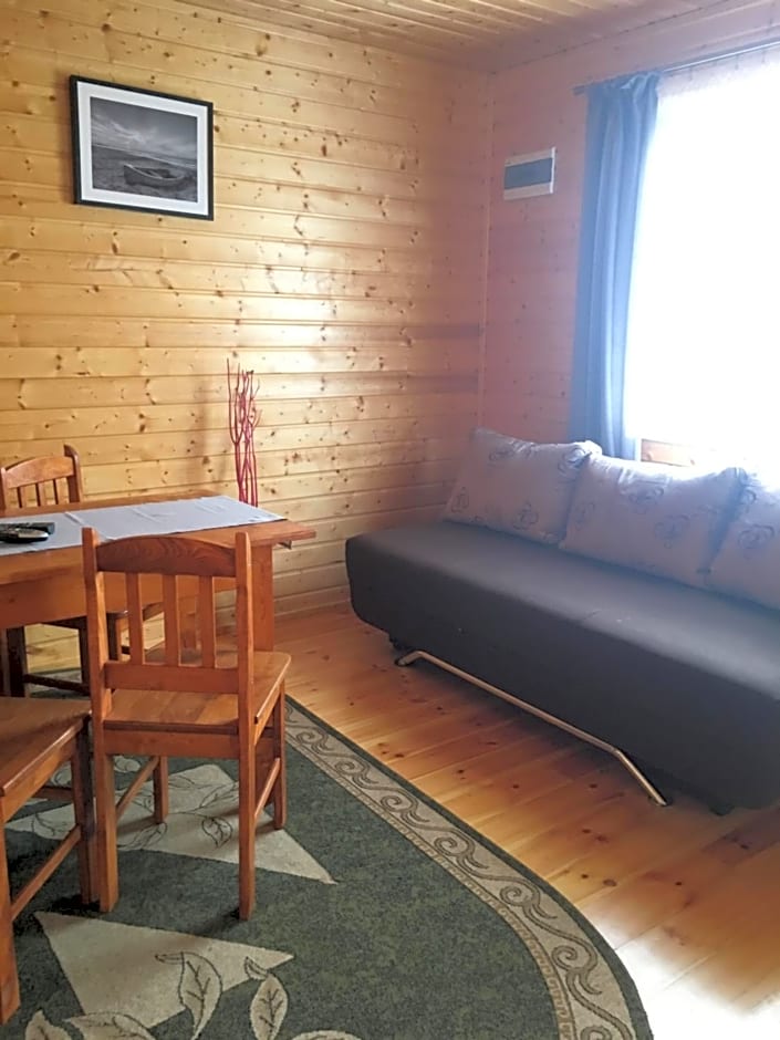 Domki Letniskowe "TROPIK"