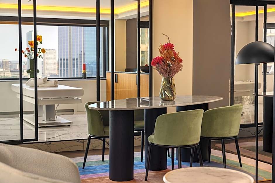 Cardo Brussels, Autograph Collection