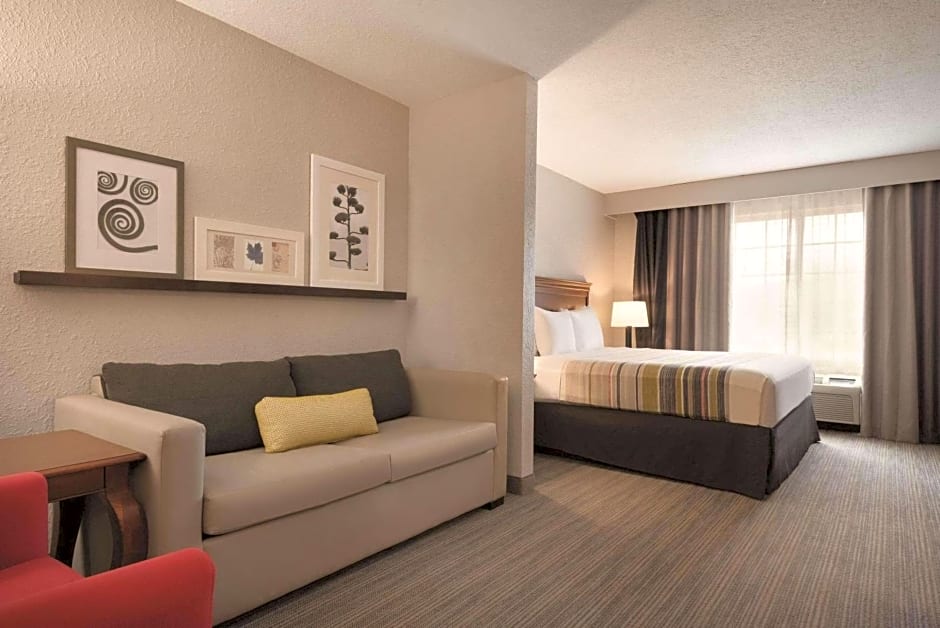 Country Inn & Suites by Radisson, Valparaiso, IN