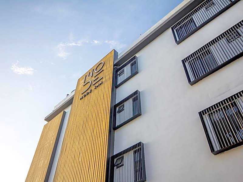 Mode Inn Icon City