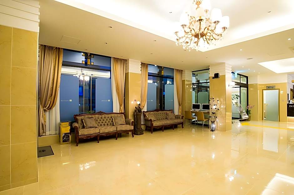 Pungnam Tourist Hotel