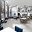 La Quinta Inn & Suites by Wyndham Houston Bush Iah South