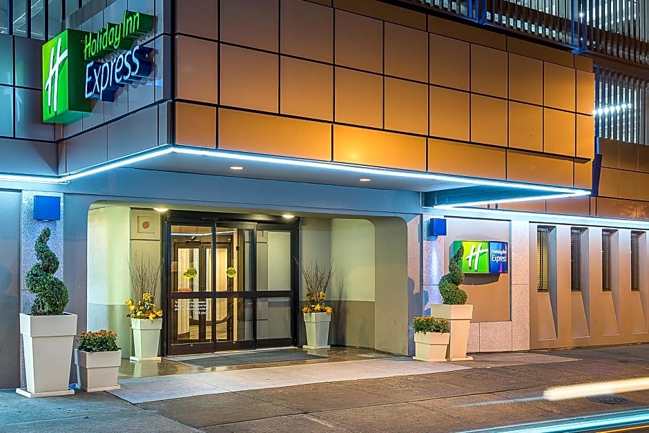 Holiday Inn Express Philadelphia-Midtown, an IHG Hotel