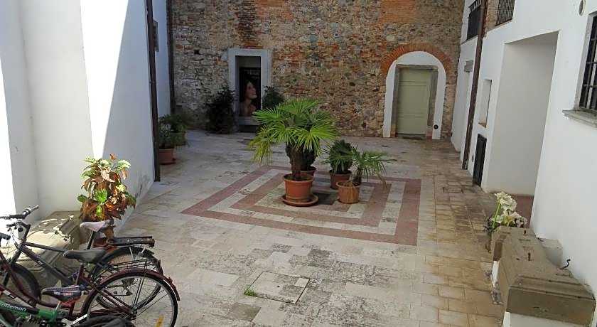 CharmeRooms Villa Moroni