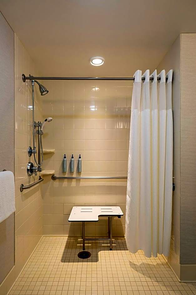 Courtyard by Marriott Madison West/Middleton