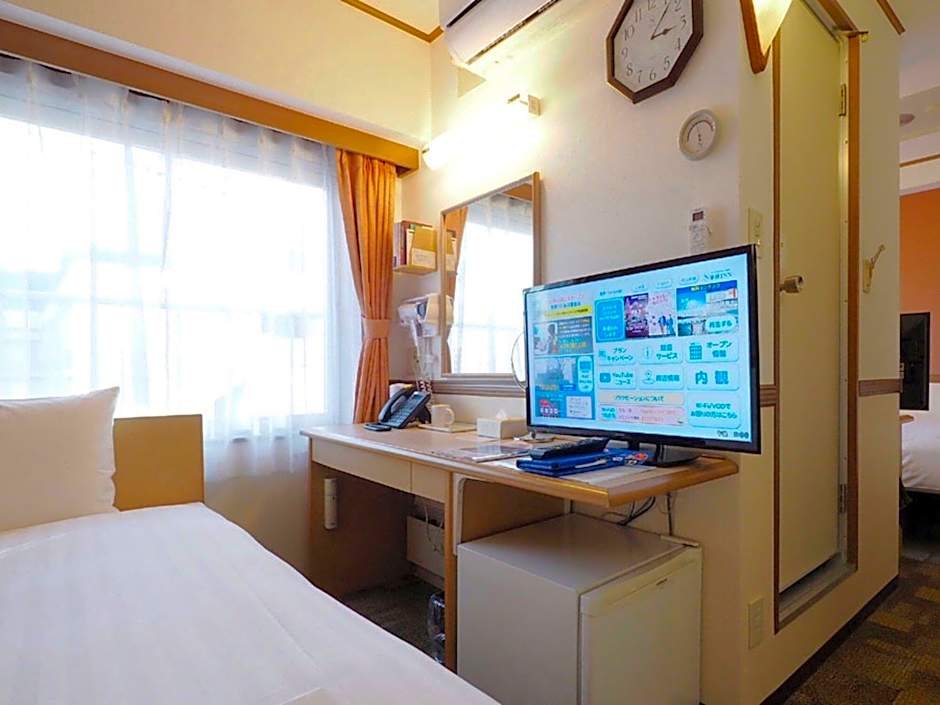 Toyoko Inn Sendai Nishi-guchi Hirose-dori