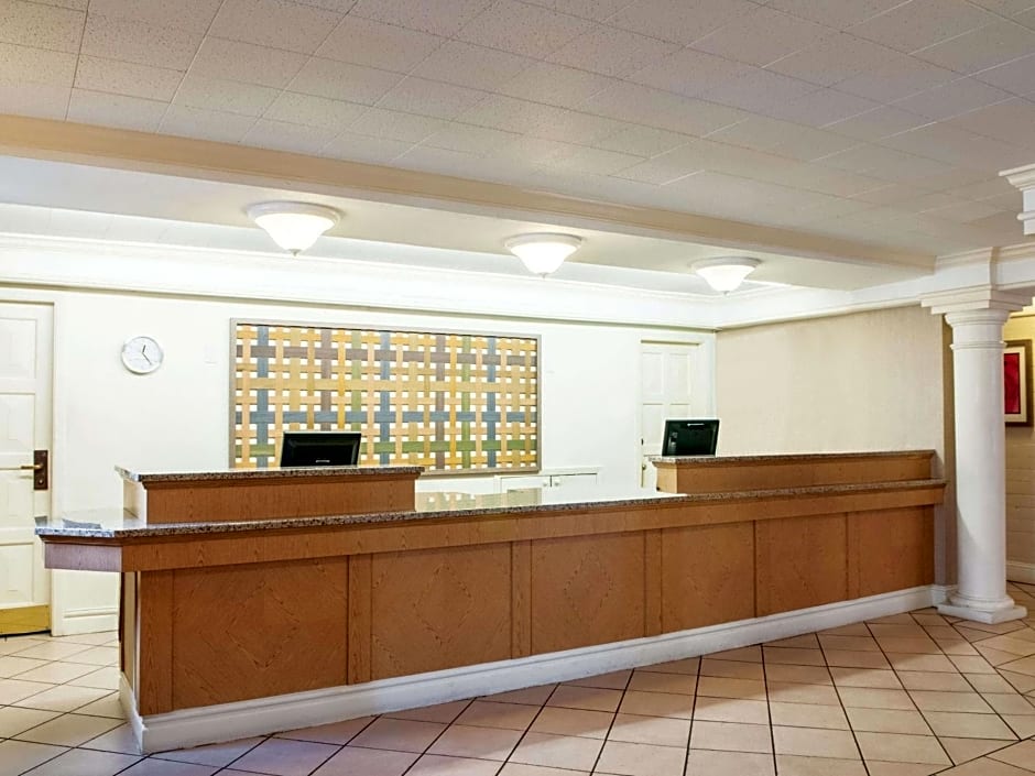 La Quinta Inn by Wyndham New Orleans Veterans / Metairie
