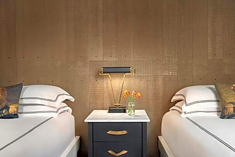 Queen Room with Two Queen Beds and Mobility Accessible Tub