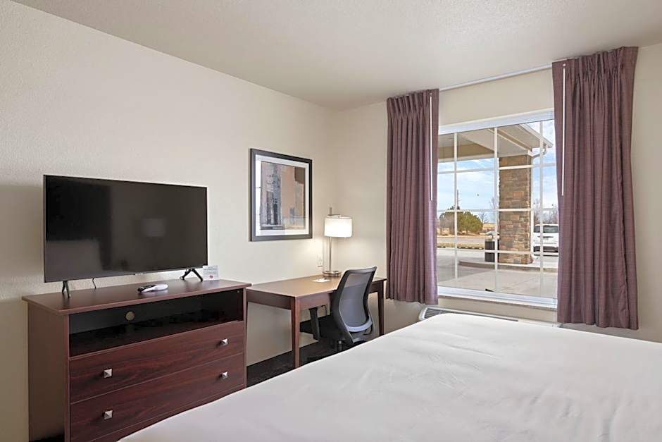 Cobblestone Inn & Suites - Yuma