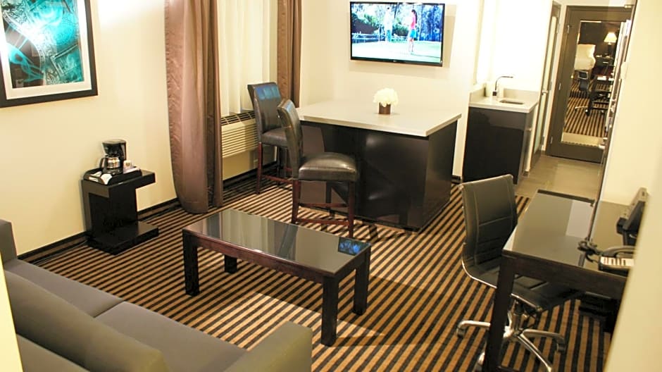 Holiday Inn Express Hollywood Walk of Fame By IHG