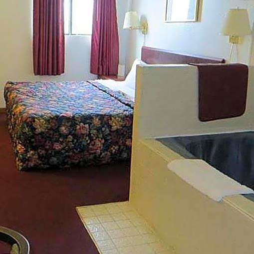 Oak Grove Inn