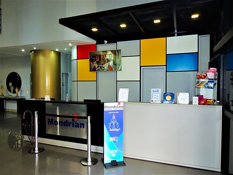 Mondrian Suite Hotel