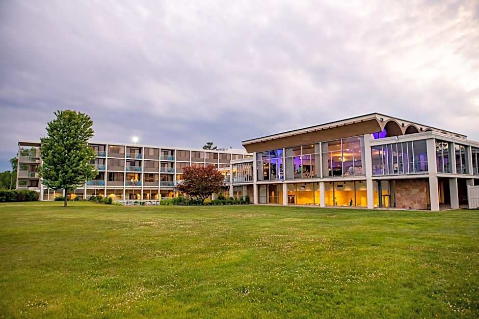 Illinois Beach Hotel