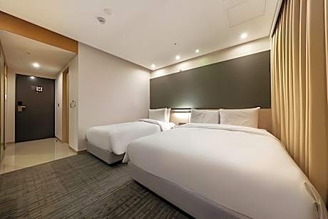 Deluxe Twin (Exclusive★)