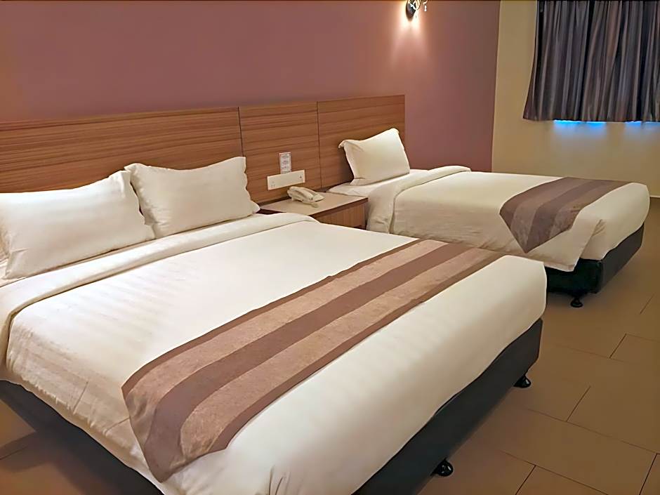 Grand Court Hotel