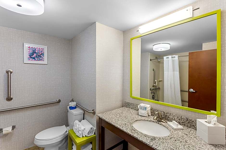 Hampton Inn By Hilton Huntington University Area