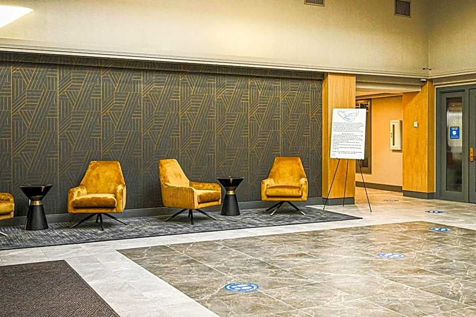 Delta Hotels by Marriott Cincinnati Sharonville