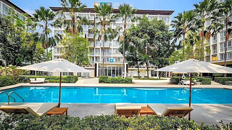 The Idle Hotel and Residence