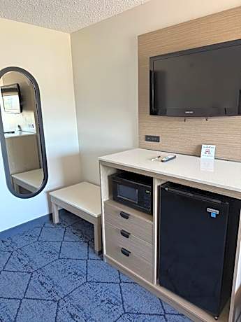 King Room - Non-Smoking