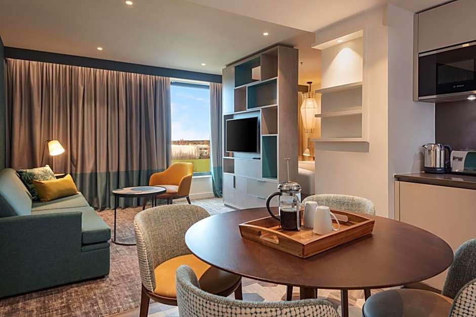 STAYBRIDGE SUITES LONDON-HEATHROW BATH ROAD By IHG