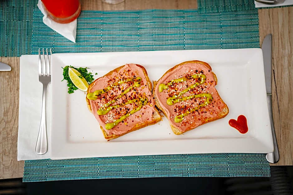 Coconut Court Beach Hotel