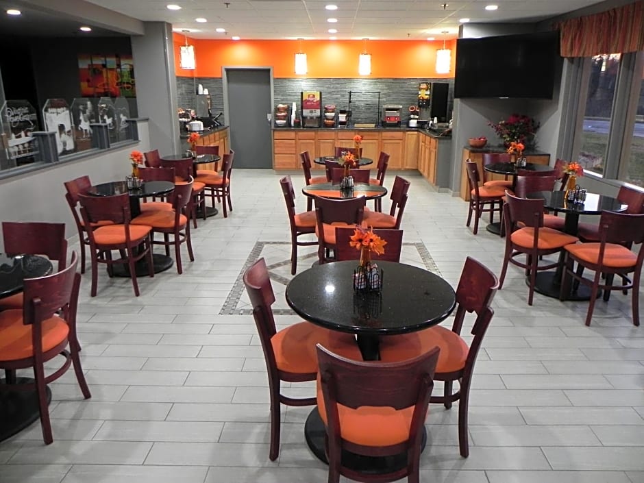 Howard Johnson by Wyndham Lexington