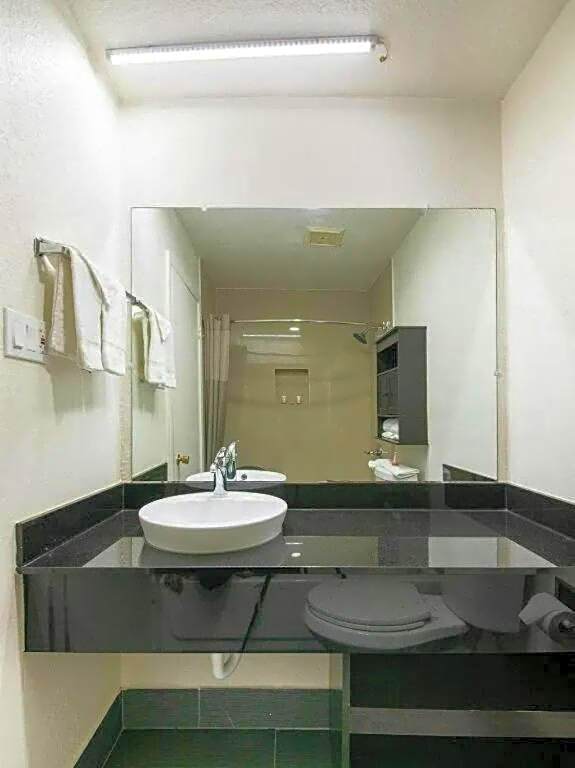 OYO Hotel Irving DFW Airport North